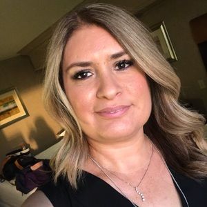 Meet your Posher, Karina